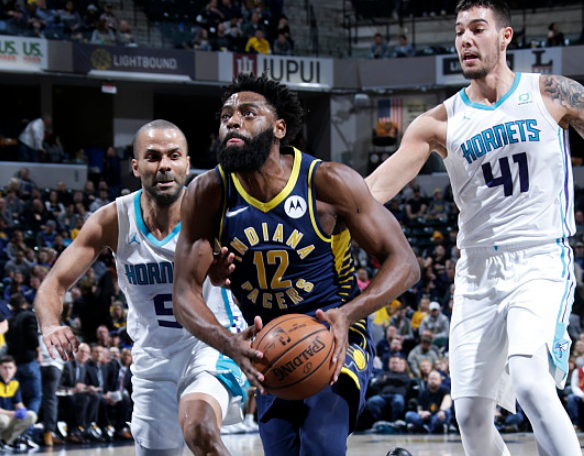  米切尔末节爆发骑士逆转步行者终结对手三连胜