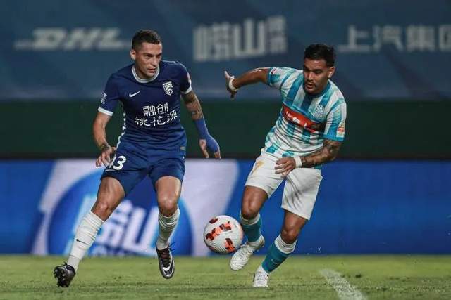  迪亚斯单骑闯关利物浦客场险胜水晶宫继续紧追榜首集团